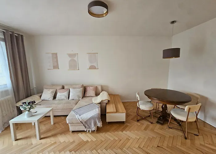 Daire Cozy 3-room In Old Town *